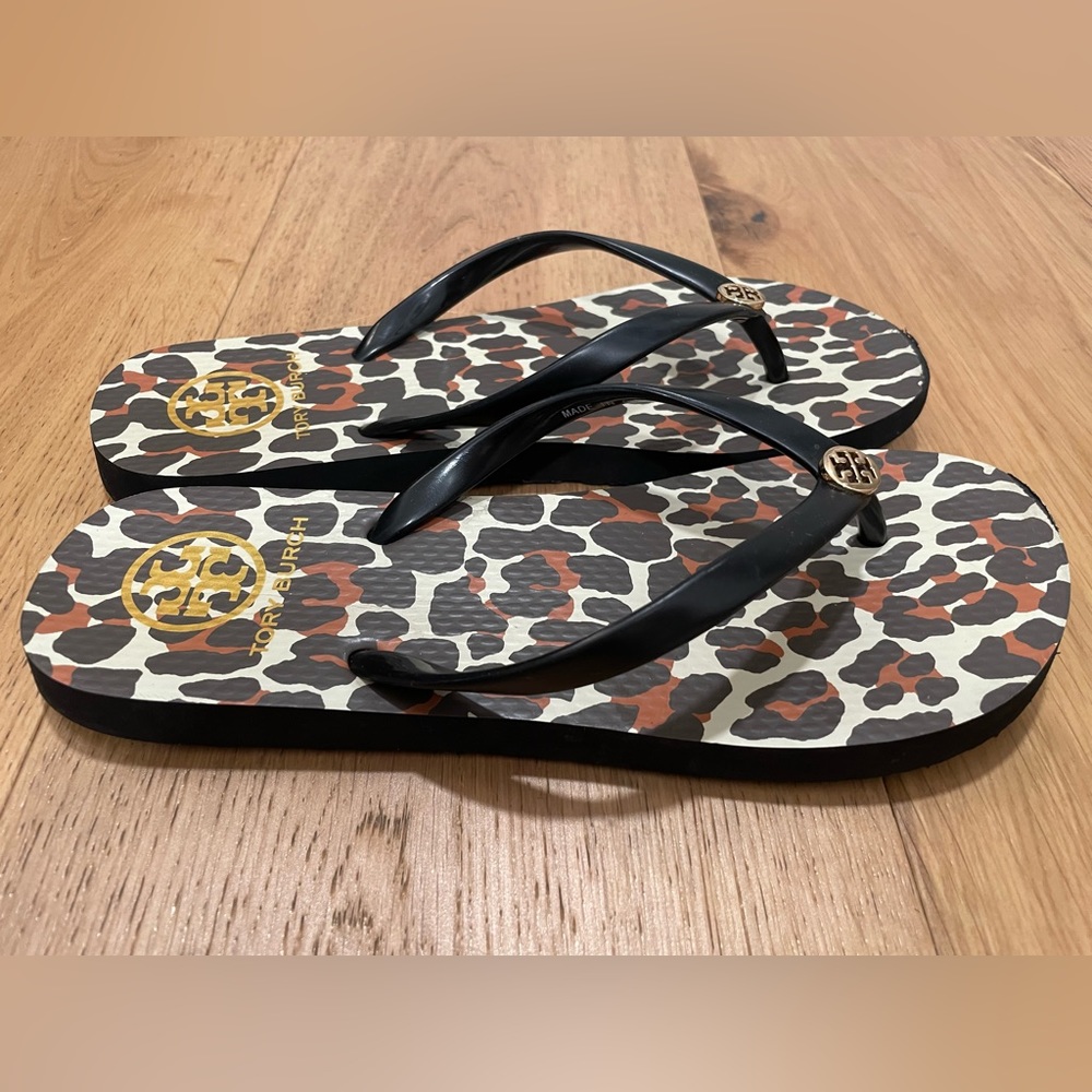 Tory Burch leopard print flip flops